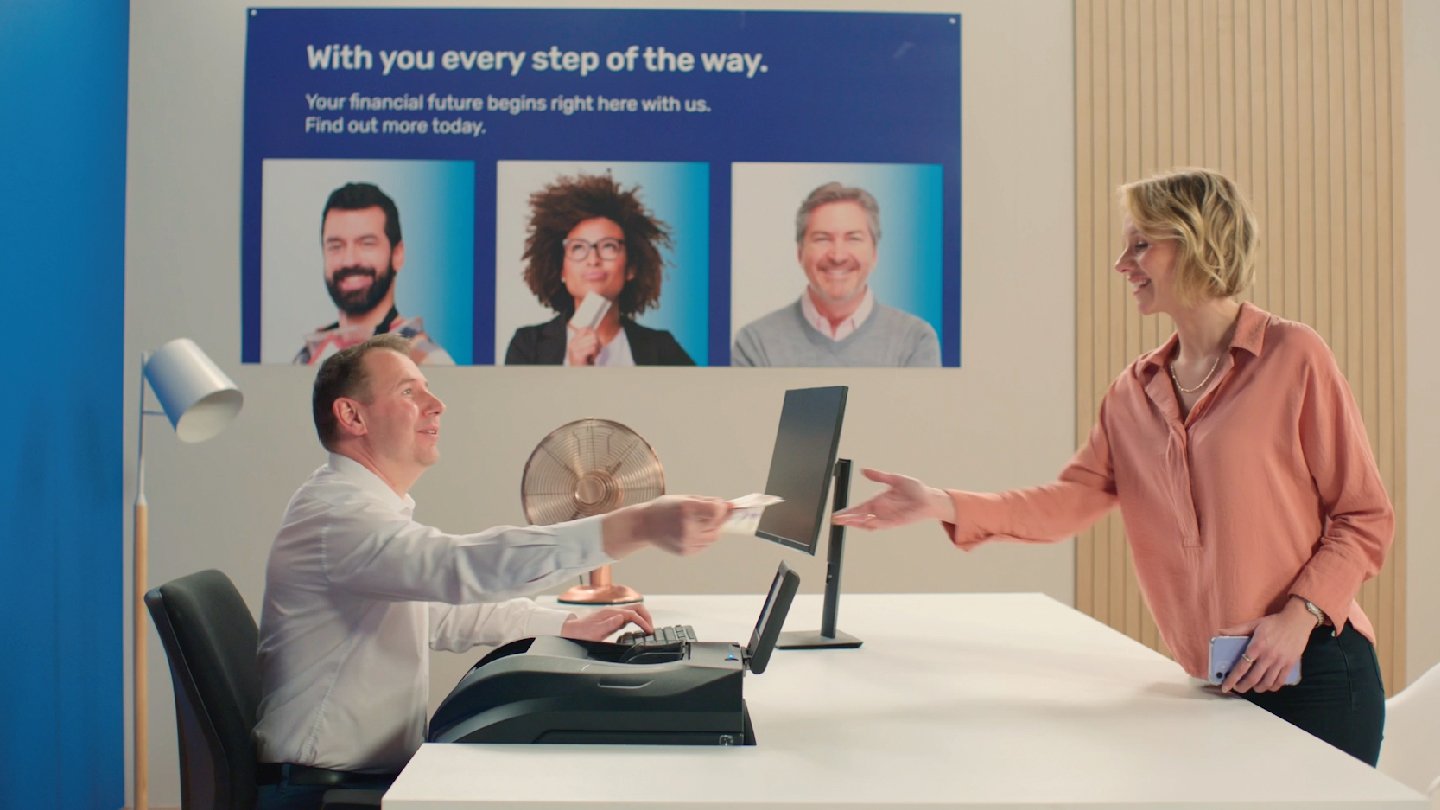 Solution-pages-1440x810_TellerAutomation